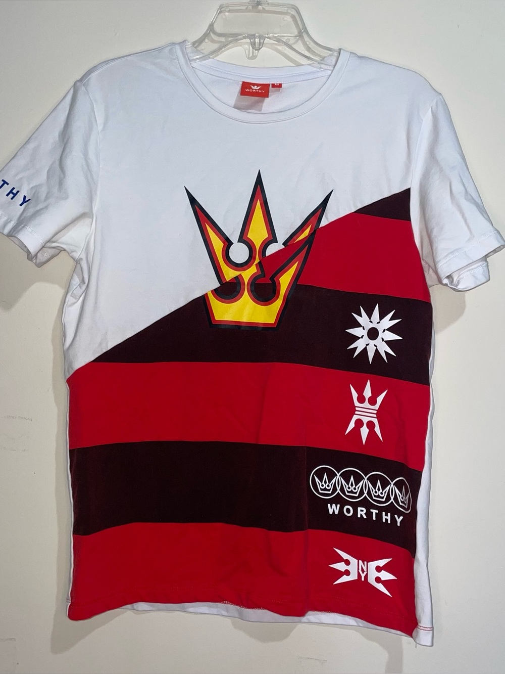 Worthy White Base Graphic Red Logo Crown Streetwear M Tee